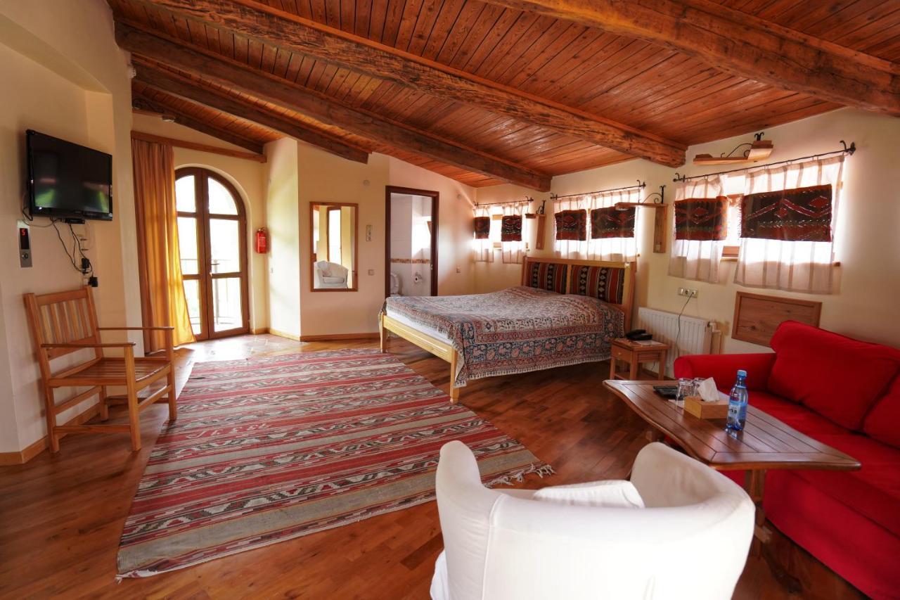 Hotel Mirhav กอริส ภายนอก รูปภาพ