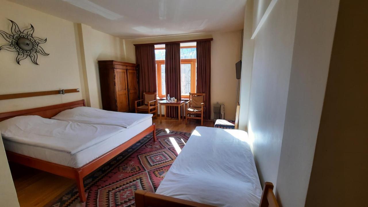 Hotel Mirhav กอริส ภายนอก รูปภาพ